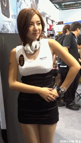 52b7038c0cd5e2db6f7.gif